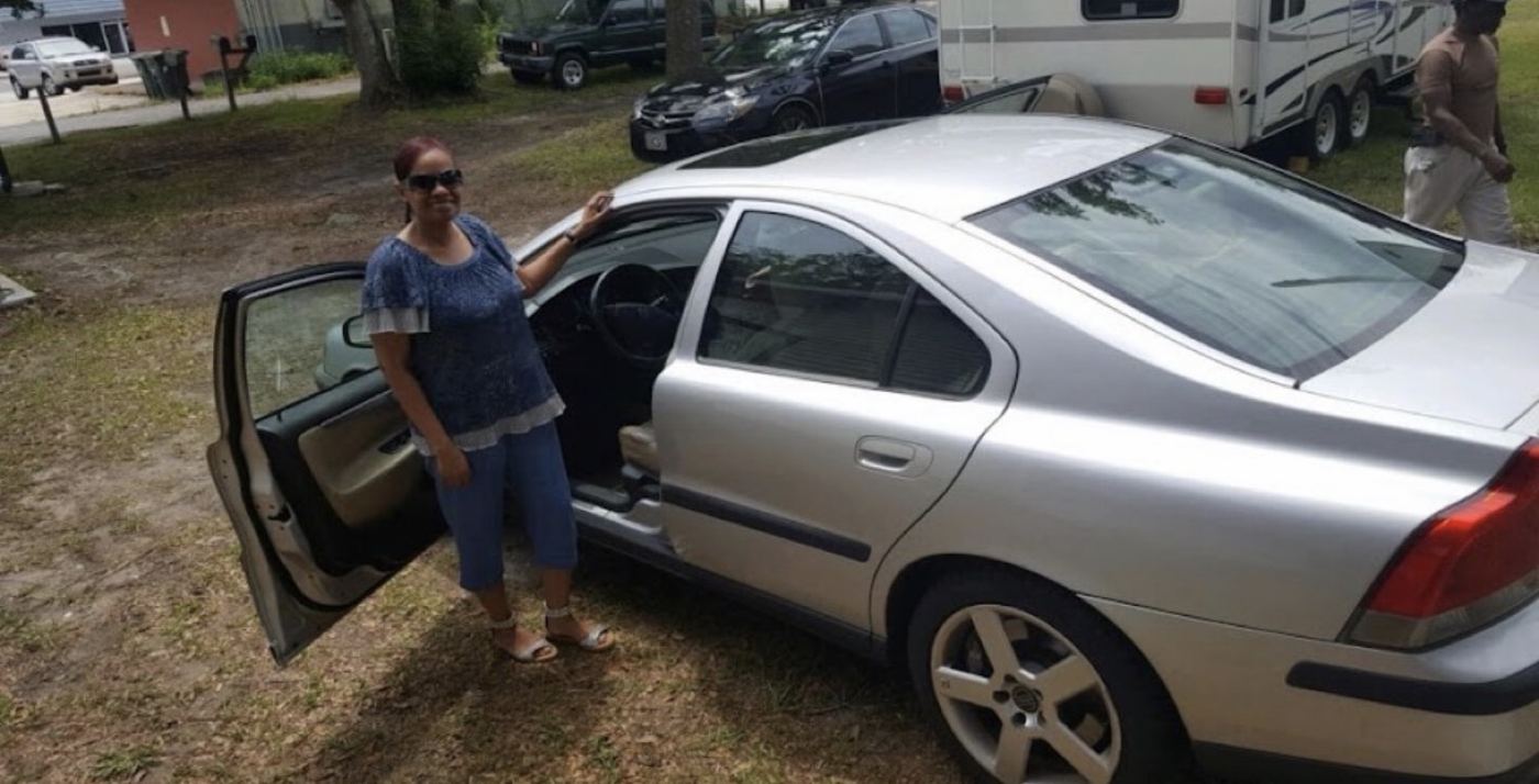 Happy Community Cars customer